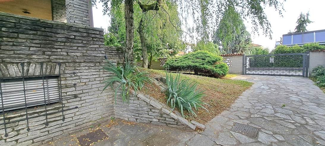 CESATE, VILLA SINGOLA