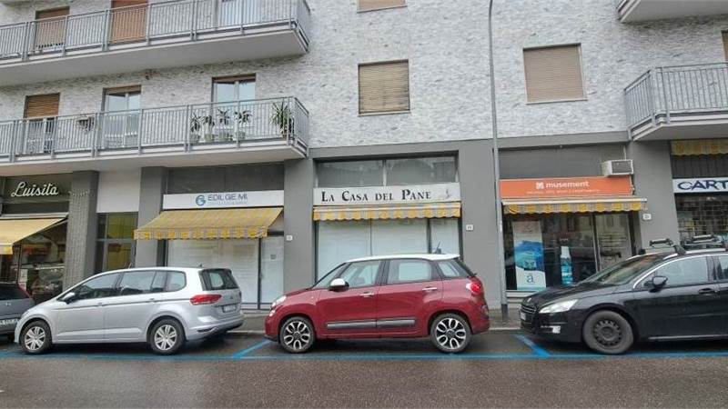 COMO BORGHI vendesi UFFICIO/NEGOZIO