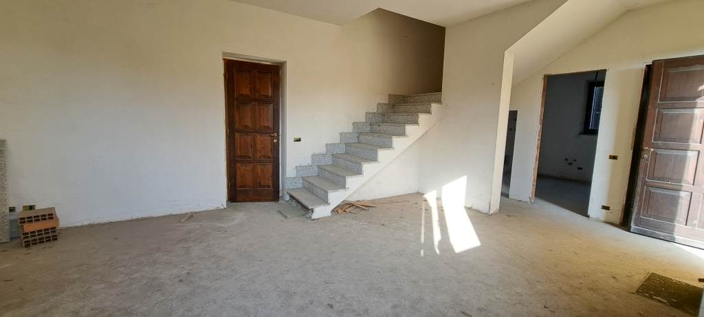 Appartamento In Vendita a Appiano Gentile