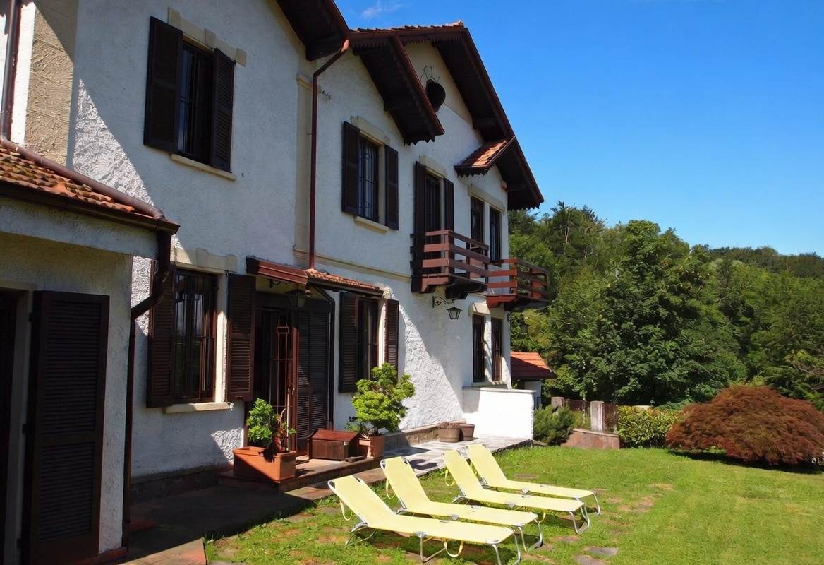 VILLA SINGOLA A STRESA  -  LAGO MAGGIORE