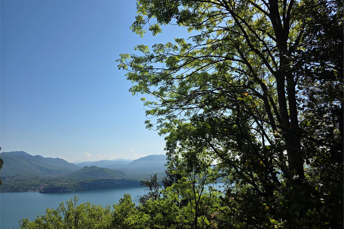 VILLA SINGOLA A STRESA  -  LAGO MAGGIORE