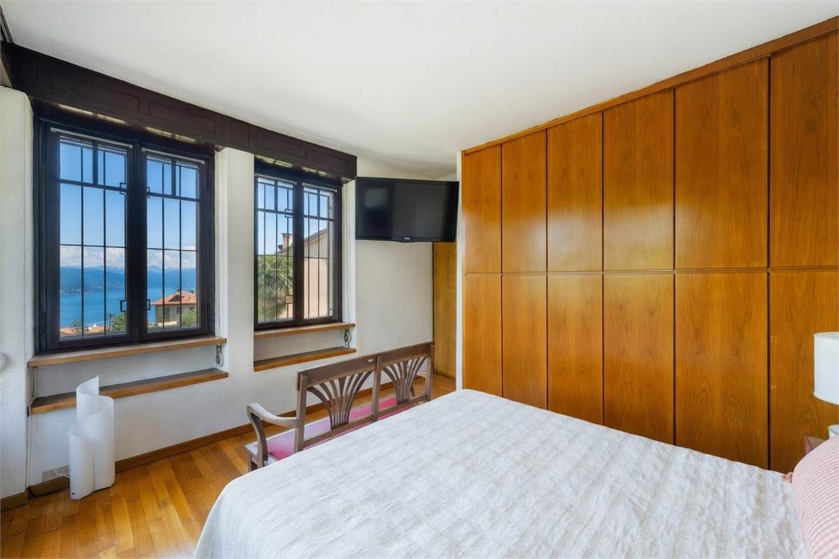 VILLA SINGOLA A STRESA  -  LAGO MAGGIORE