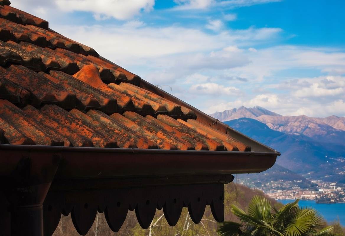 VILLA SINGOLA A STRESA  -  LAGO MAGGIORE
