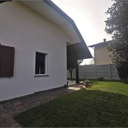 CASNATE Villa unifamiliare in Vendita 