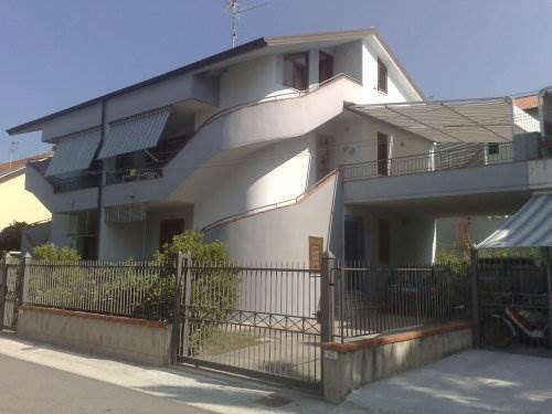 Porzione Villa In Vendita a Casal Velino