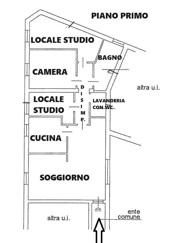 AMPIO APPARTAMENTO CON DUE POSTI AUTO