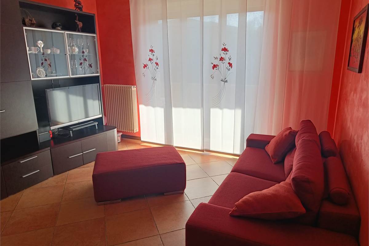 TRILOCALE PIU' SERVIZI