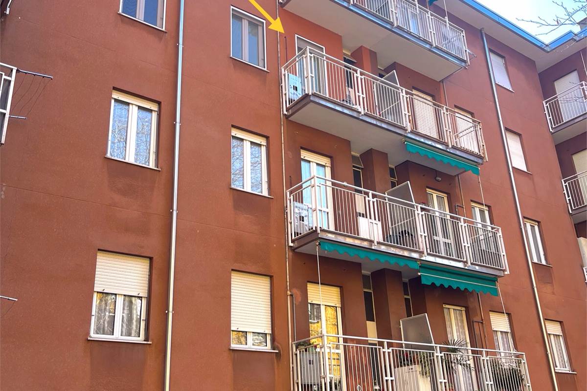 TRILOCALE PIU' SERVIZI CON BOX