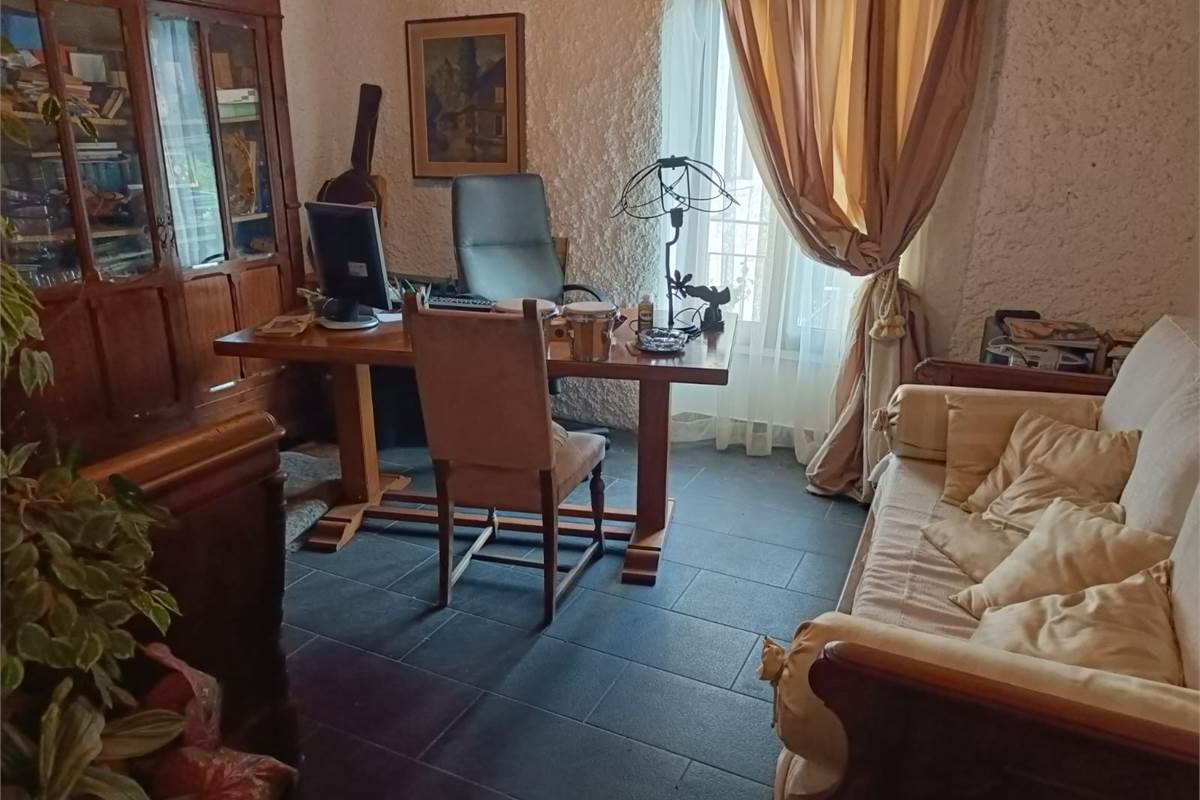 CASA INDIPENDENTE CON GIARDINO 