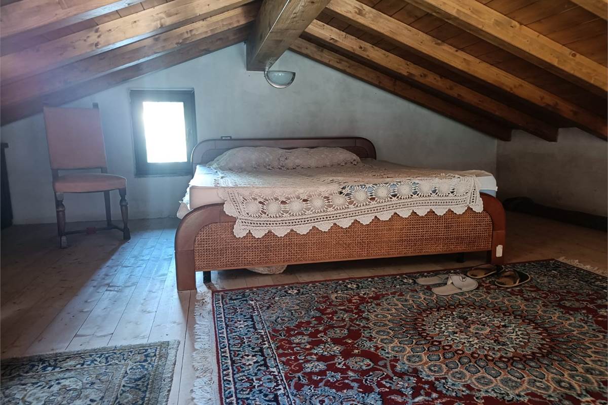 CASA INDIPENDENTE CON GIARDINO 