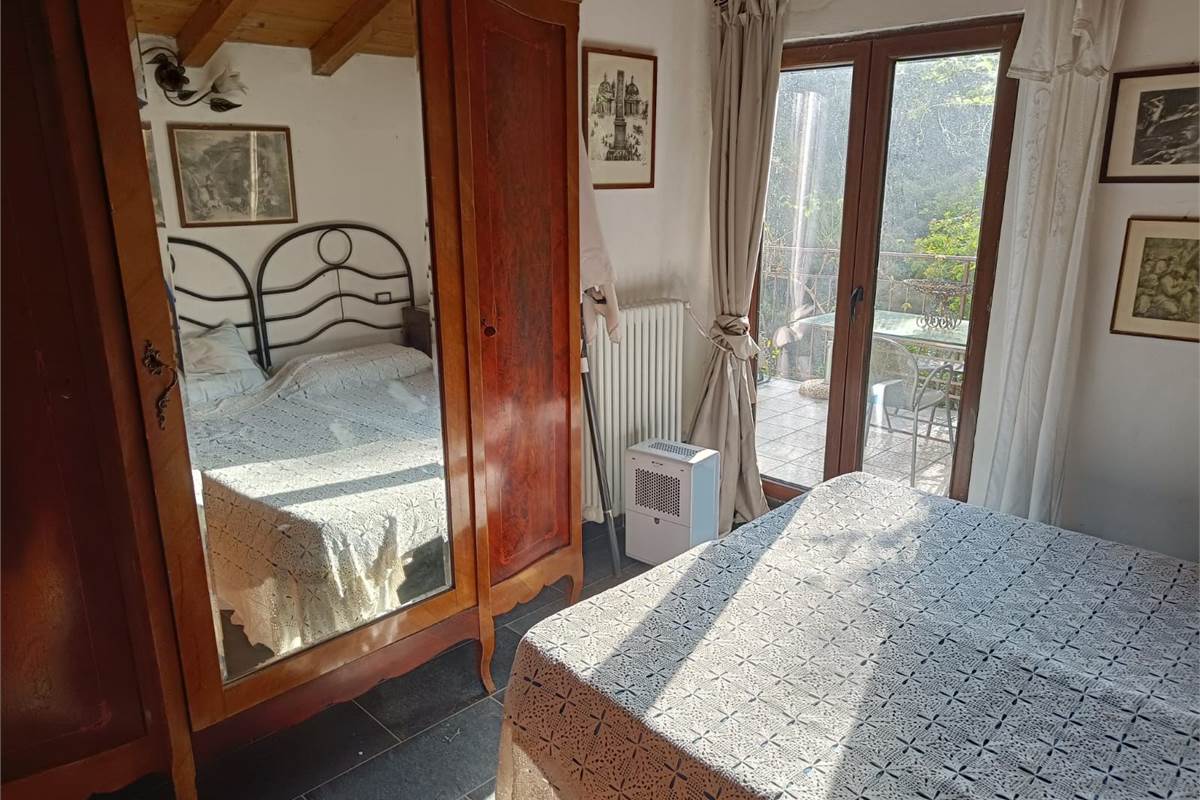 CASA INDIPENDENTE CON GIARDINO 