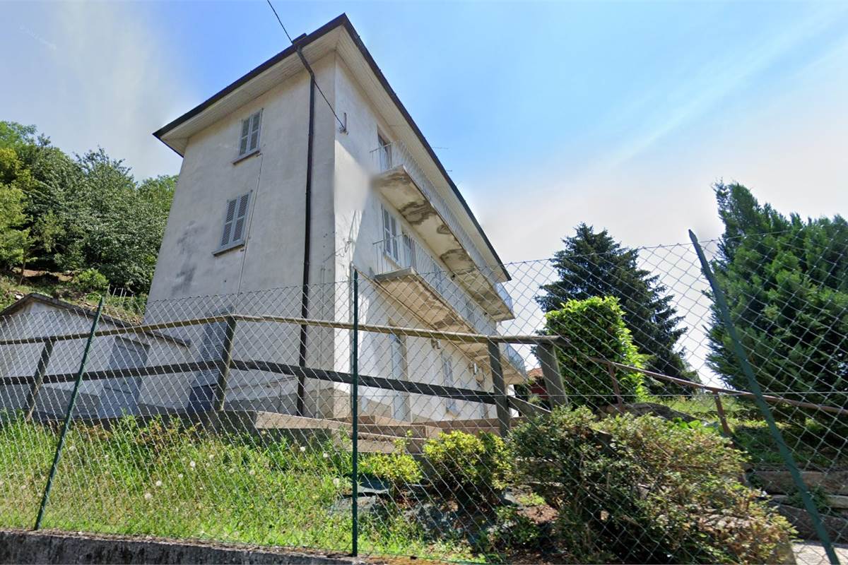 CASA SINGOLA CON GIARDINO