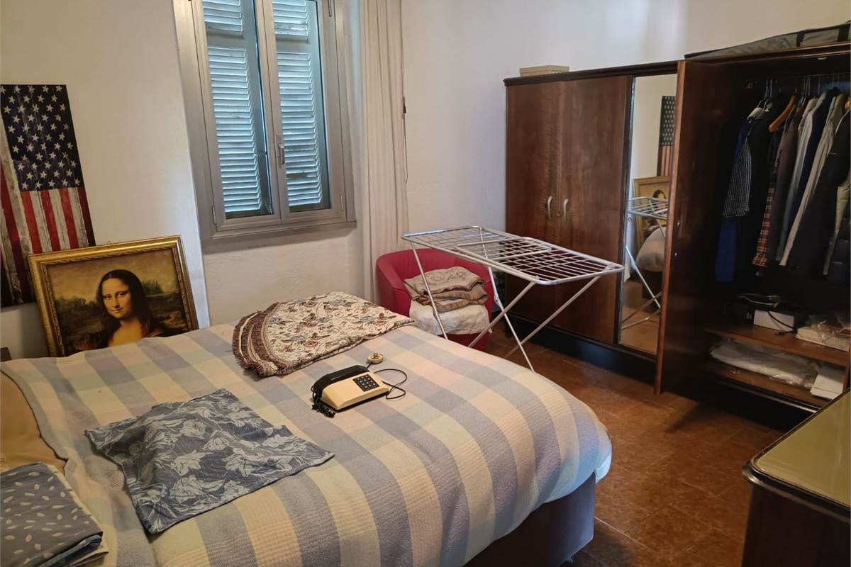 CASA SINGOLA CON GIARDINO
