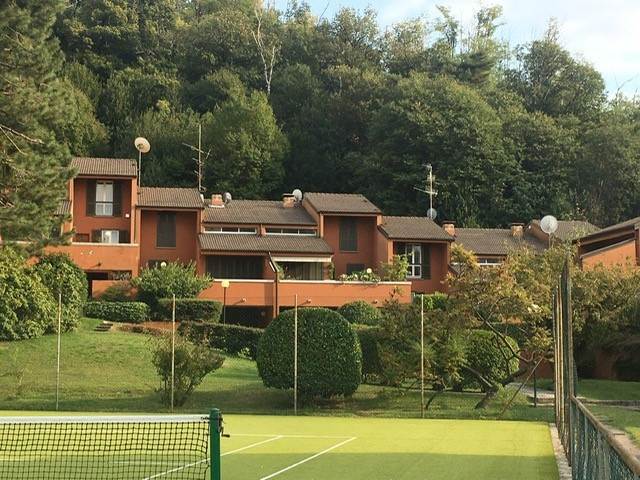 VILLA A SCHIERA DI TESTA