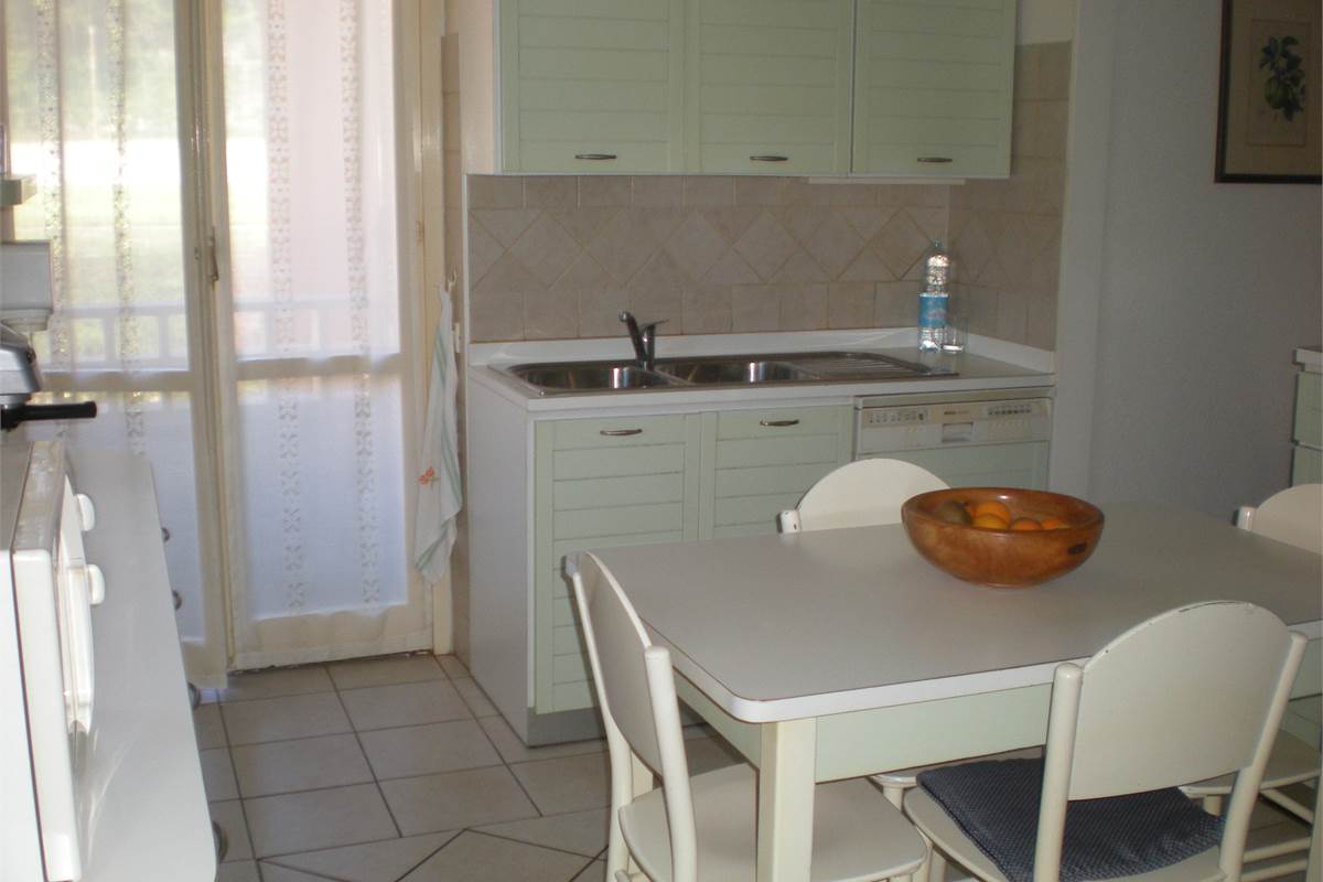 VILLA A SCHIERA DI TESTA