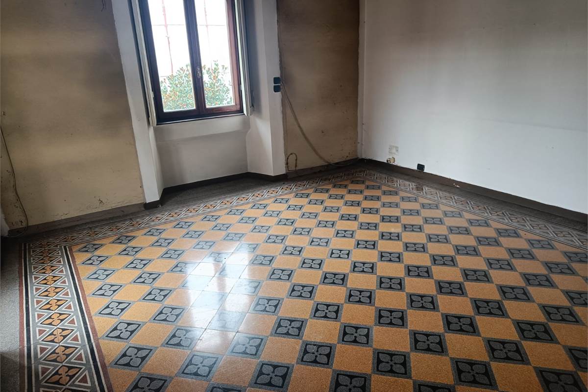 QUADRILOCALE PIU' SERVIZI