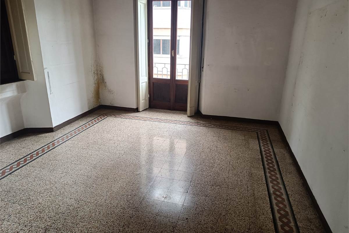 QUADRILOCALE PIU' SERVIZI