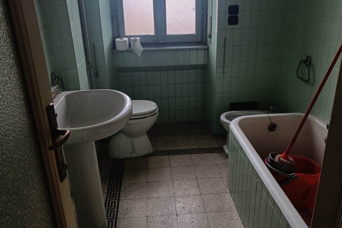 QUADRILOCALE PIU' SERVIZI