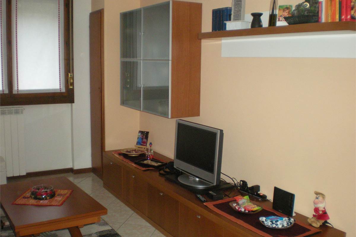 BILOCALE PIU' SERVIZI