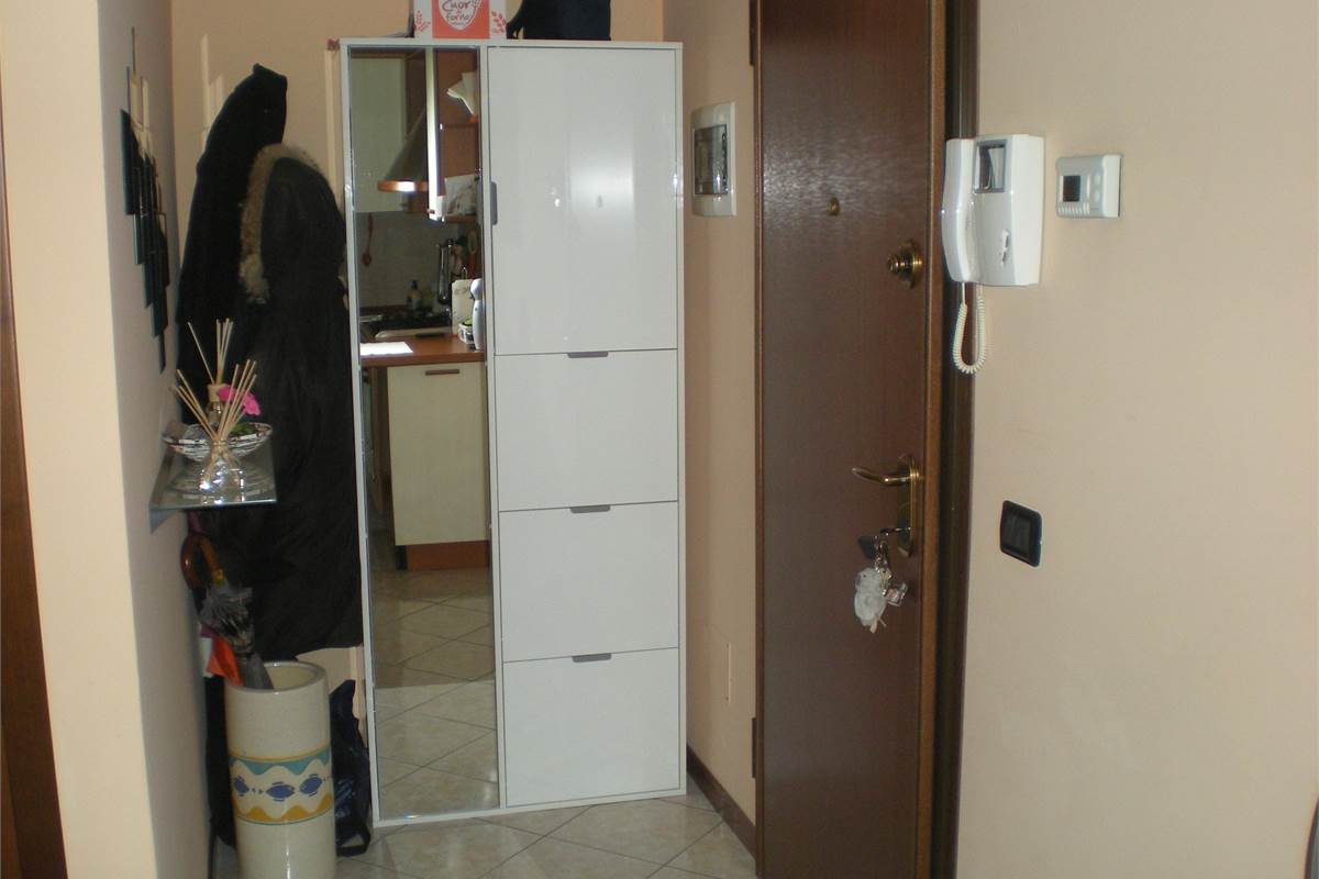 BILOCALE PIU' SERVIZI