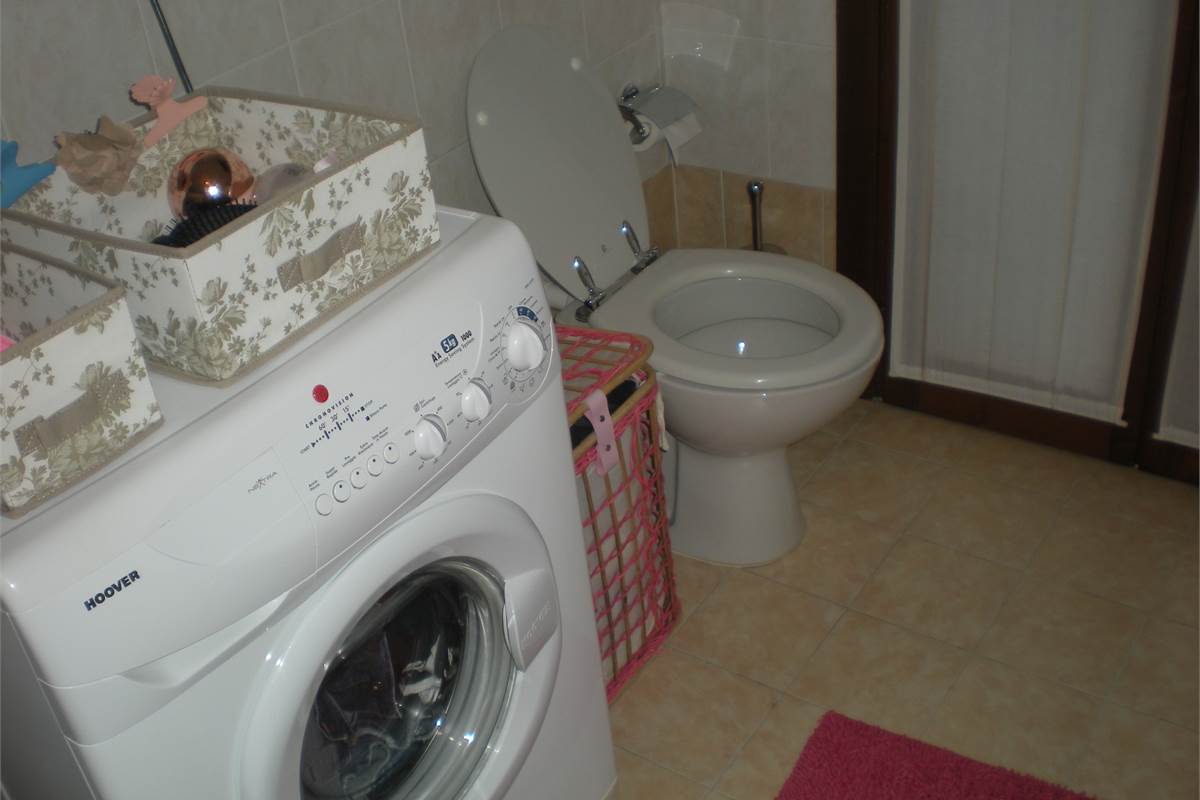 BILOCALE PIU' SERVIZI