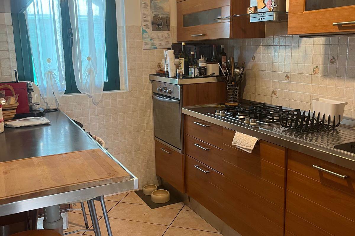 VILLA A SCHIERA