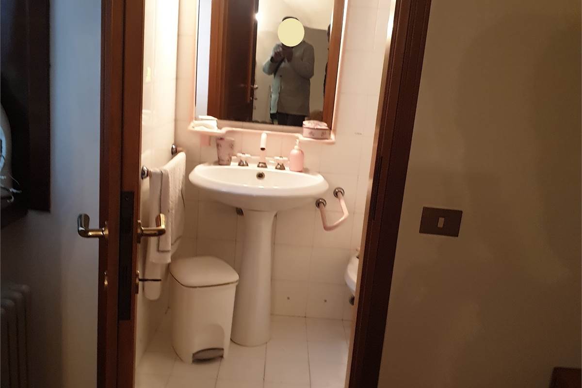 PORZIONE DI CASA CON GIARDINO