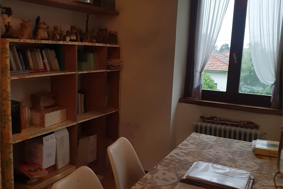 PORZIONE DI CASA CON GIARDINO