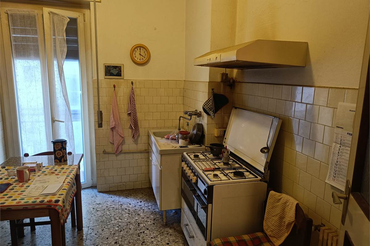 BILOCALE PIU' SERVIZI