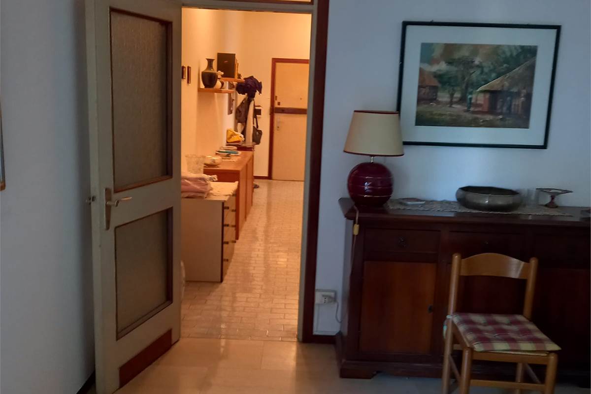 BILOCALE PIU' SERVIZI