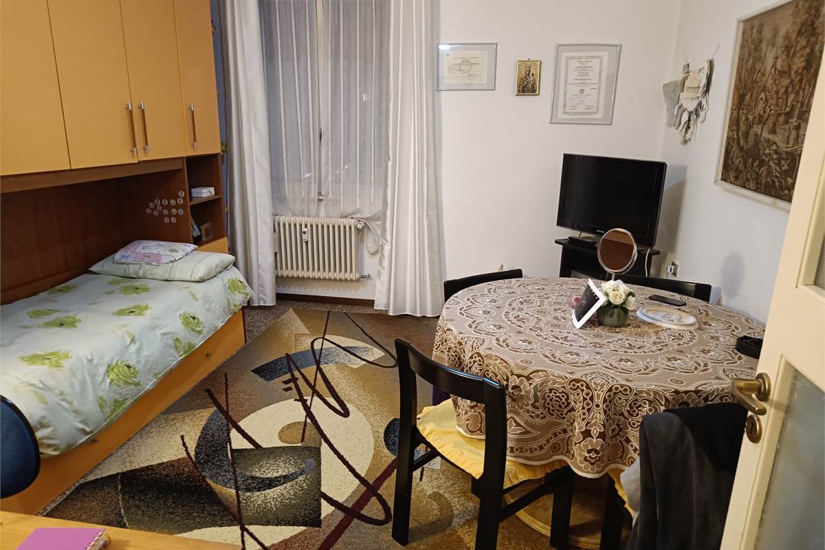 BILOCALE PIU' SERVIZI