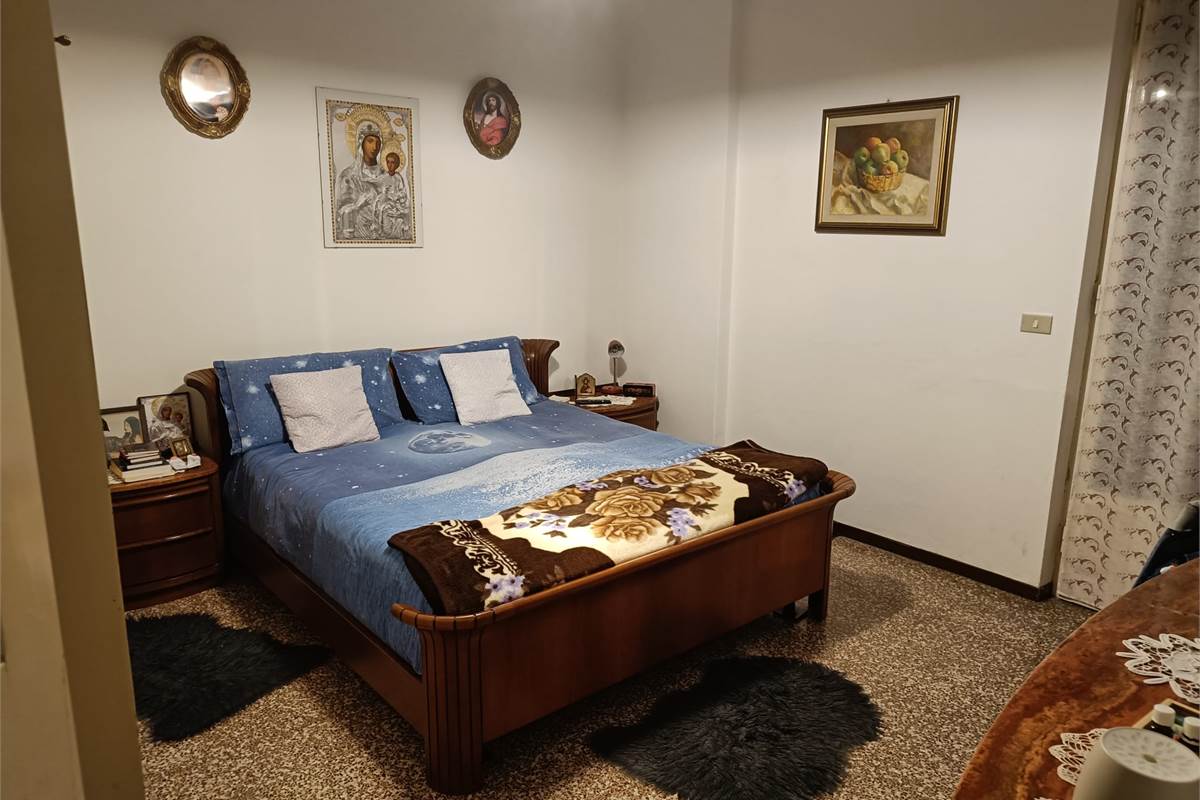 BILOCALE PIU' SERVIZI