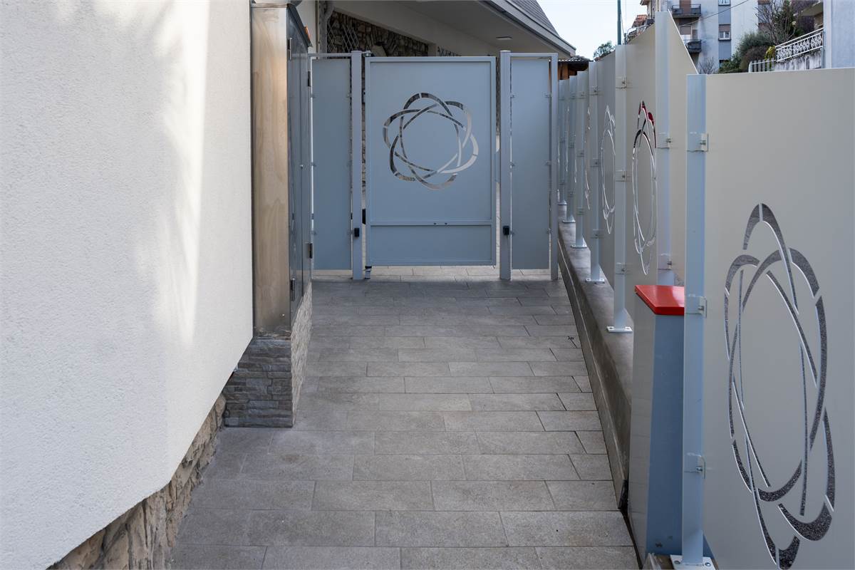 MONOLOCALI E BILOCALI  PIU' SERVIZI