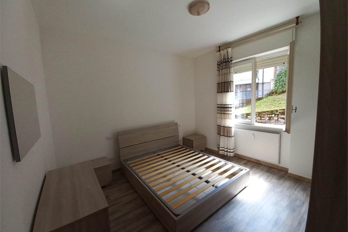 BILOCALE PIU' SERVIZI CON BOX