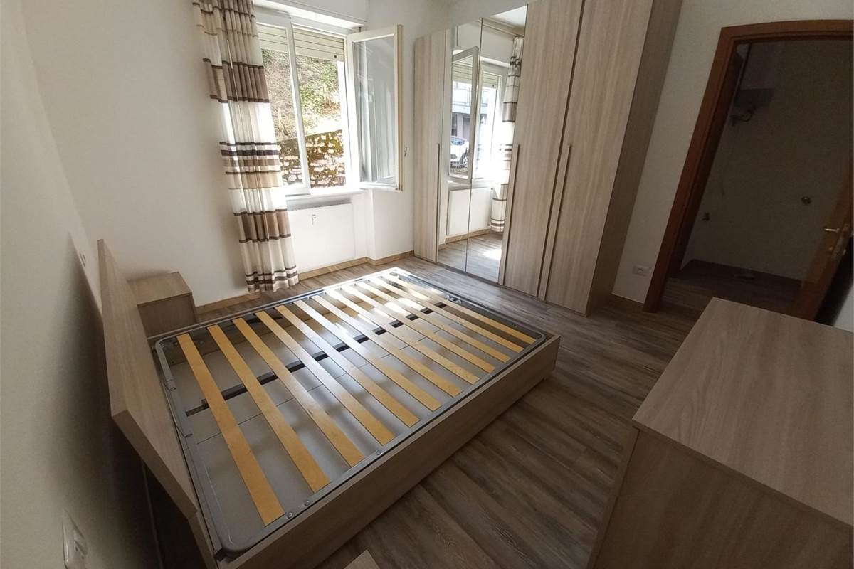 BILOCALE PIU' SERVIZI CON BOX