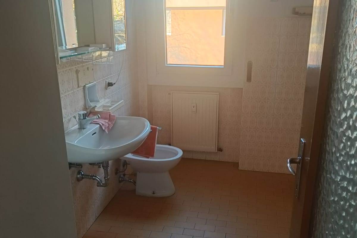 TRILOCALE PIU' SERVIZI CON BOX