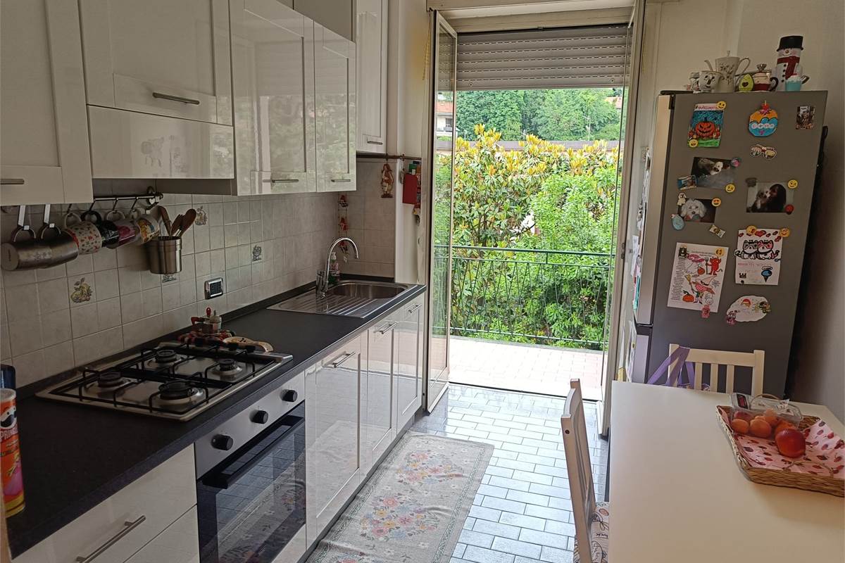 TRILOCALE PIU' SERVIZI CON BOX