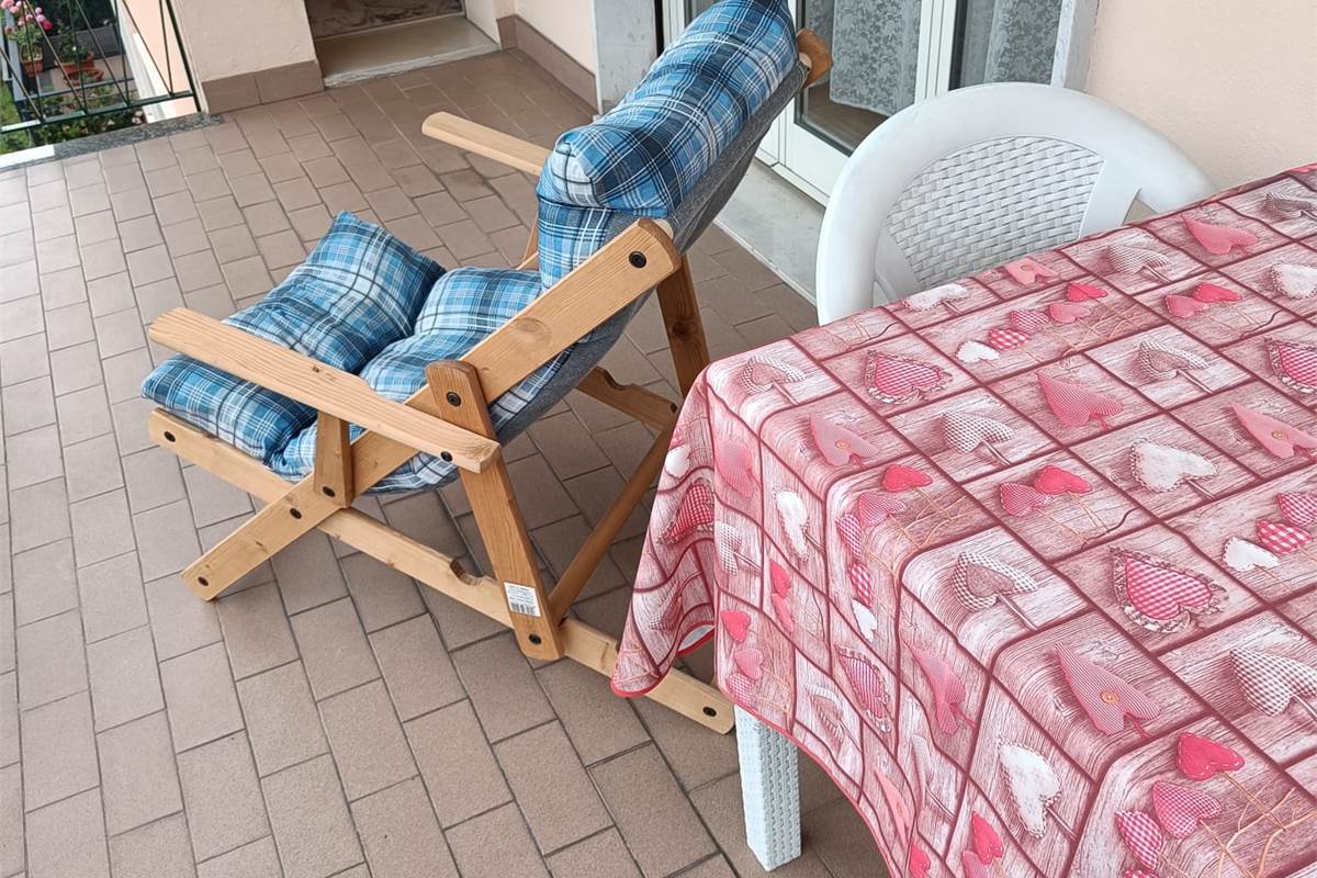 TRILOCALE PIU' SERVIZI CON BOX