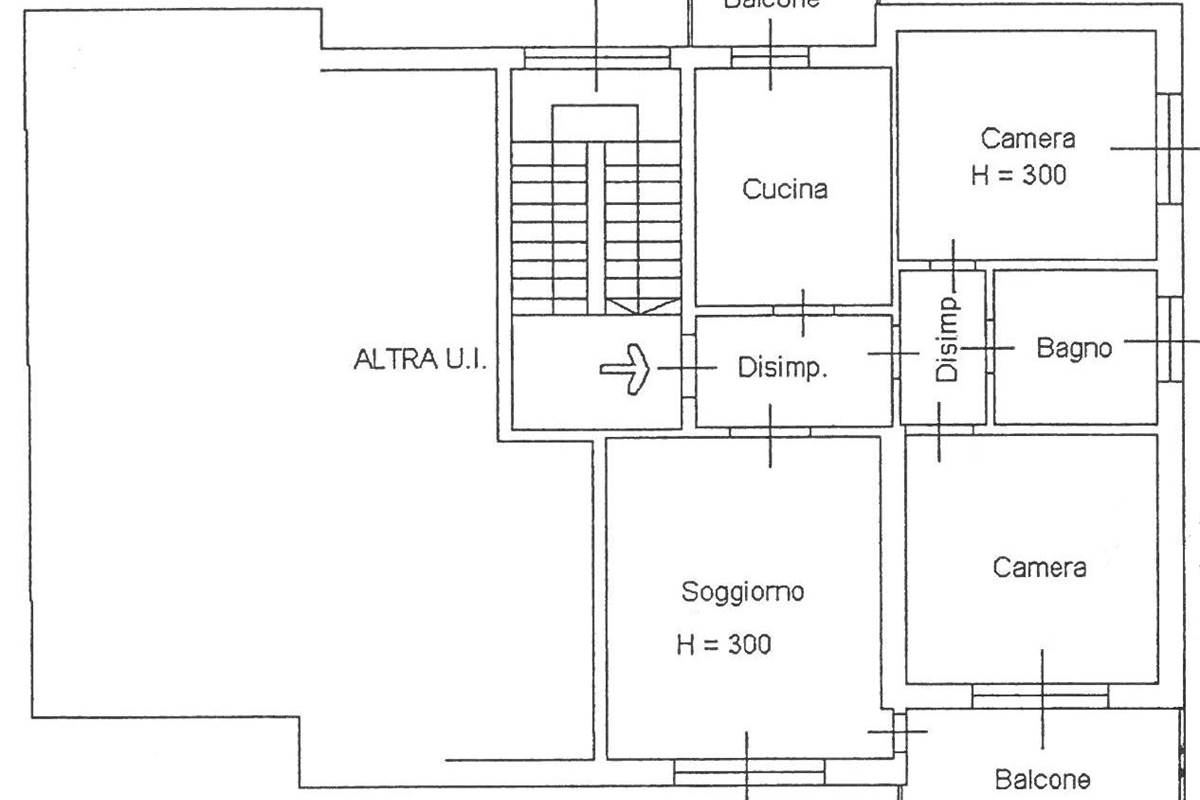 TRILOCALE PIU' SERVIZI CON BOX