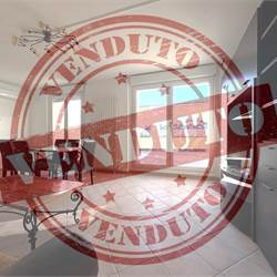 RISTRUTTURATO TRILOCALE CON GRANDE TERRAZZO E BOX