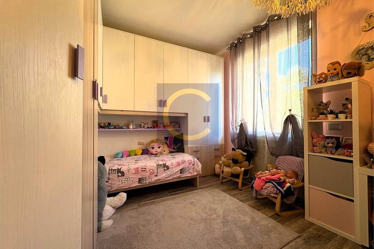 VILLA SINGOLA RISTRUTTURATA SU UN UNICO PIANO