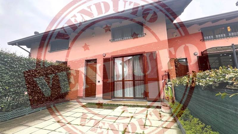 PERFETTA VILLETTA IN TRANQUILLA ZONA RESIDENZIALE