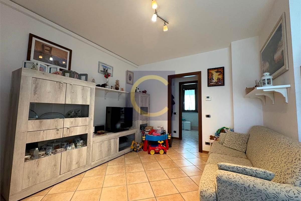 APPARTAMENTO TRILOCALE CON BOX DOPPIO