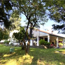 VILLA INDIPENDENTE CON AMPIO GIARDINO PANORAMICO