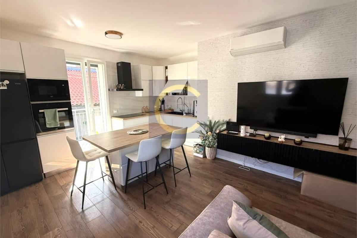 NUOVO APPARTAMENTO IN CASA BIFAMILIARE
