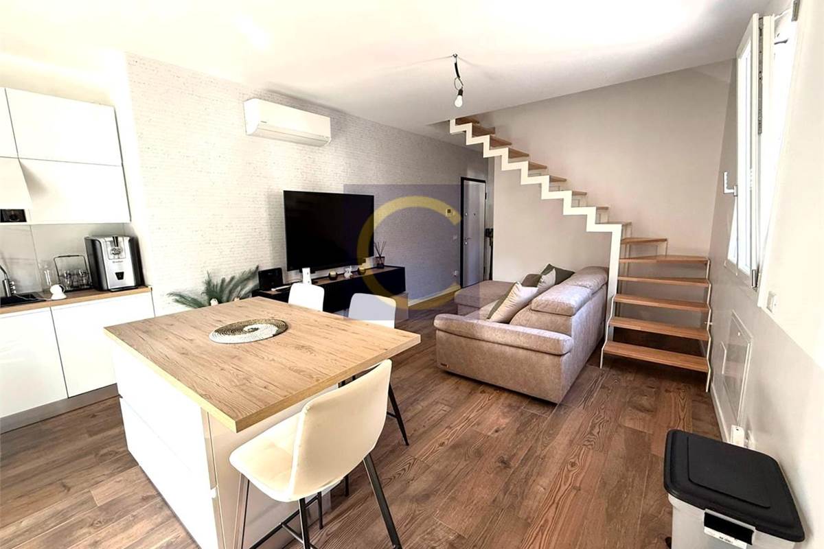 NUOVO APPARTAMENTO IN CASA BIFAMILIARE