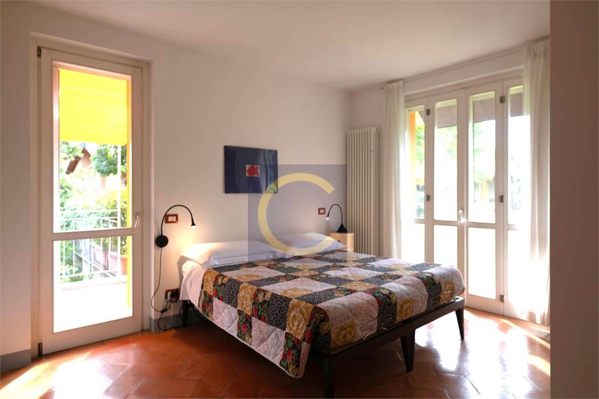 CASA SINGOLA D'EPOCA COMPLETAMENTE RISTRUTTURATA