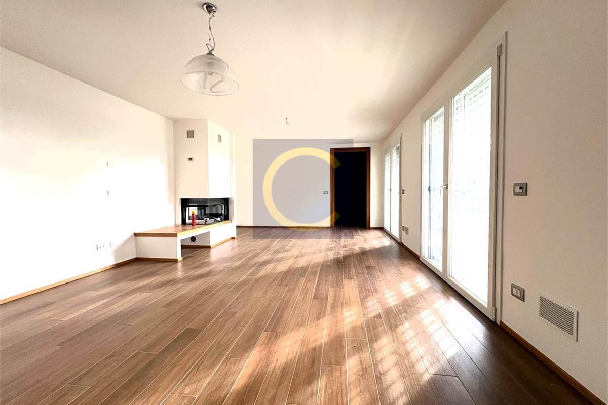 SPLENDIDA E PERFETTA VILLA SINGOLA CON VISTA PANORAMICA