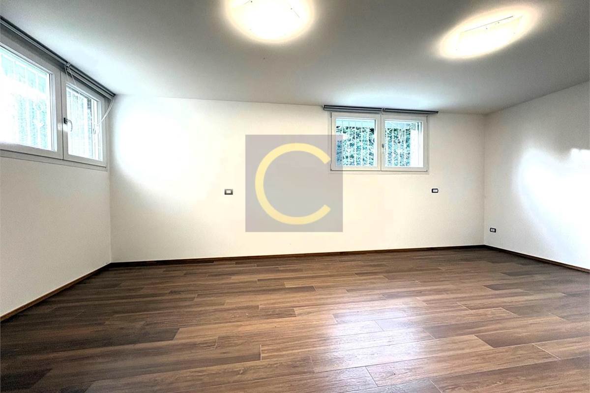 SPLENDIDA E PERFETTA VILLA SINGOLA CON VISTA PANORAMICA