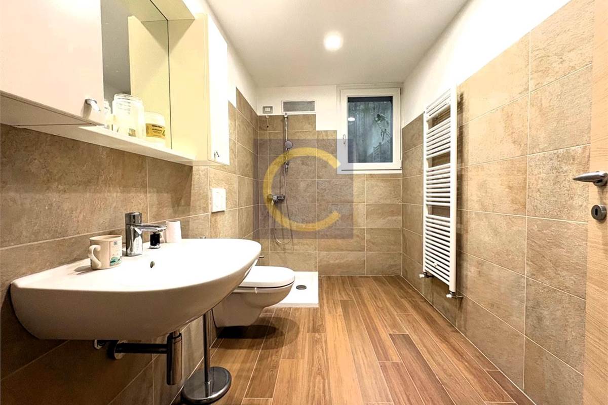 SPLENDIDA E PERFETTA VILLA SINGOLA CON VISTA PANORAMICA